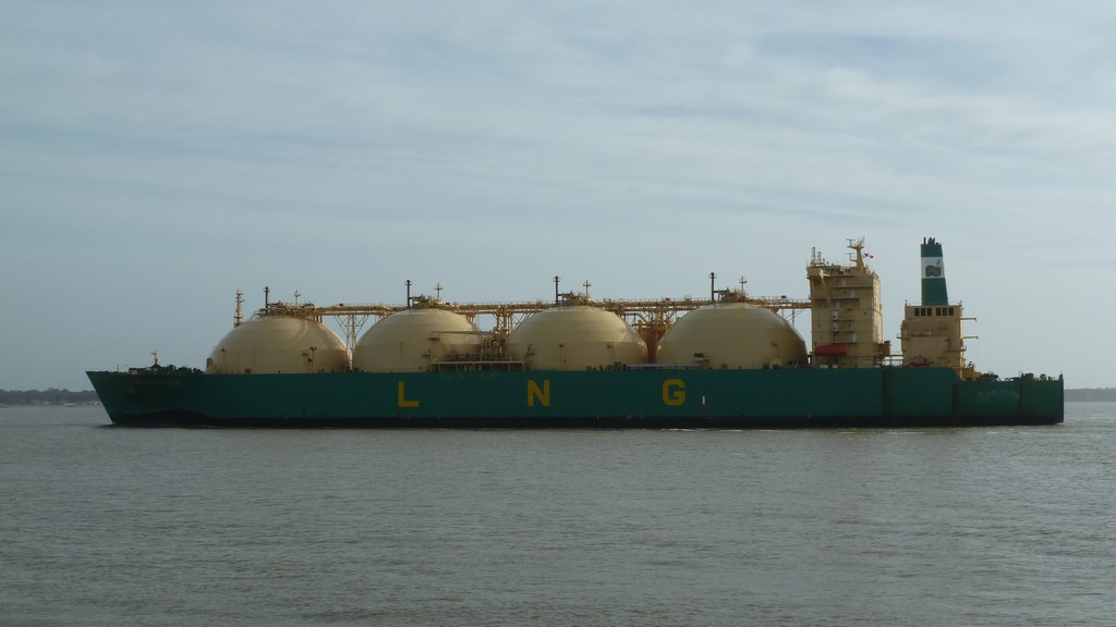 LNG Cross River